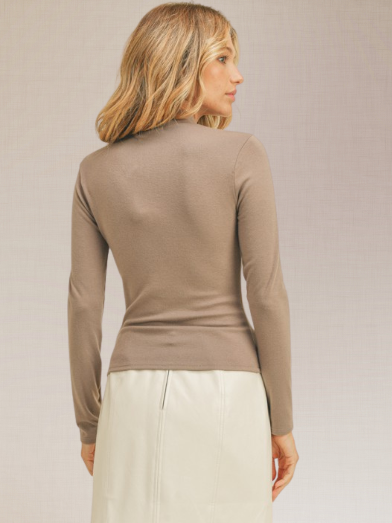 Sophisticated Twist Mushroom Top